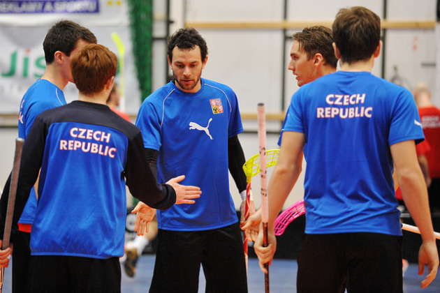 Přesilovková formace na reprezentačním soustředění. Foto: Český florbal.