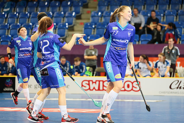 Mirva Laitinen se raduje z gólu do sítě Zugu. Foto: Flickr, Michael Peter