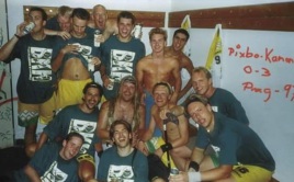BK Kamomill po vítězství nad Pixbem (1997)