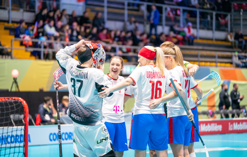České florbalistky vstoupily do MS 2019 výhrou nad Lotyšskem. Foto: Claudio Schwarz, unihockey-fotos.ch