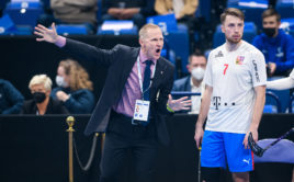 Petri Kettunen utkání o bronz velmi intenzivně prožíval. Foto: Martin Flousek, Český florbal