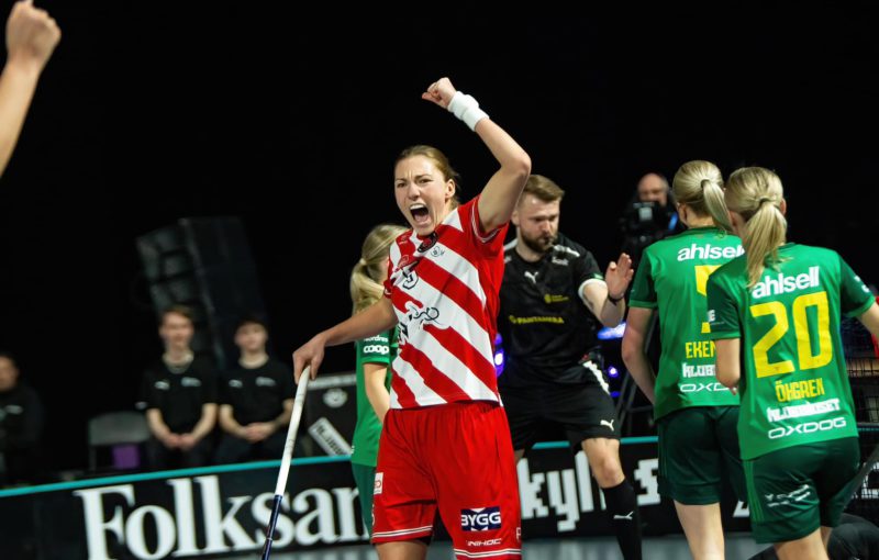 Eliška Krupnová sice ve švédském superfinále skórovala, Pixbo však navzdory tomu titul neslavilo. Foto: Pixbo Wallenstam