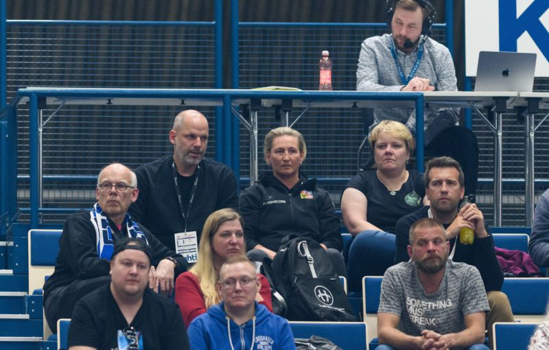 Realizační tým ženské reprezentace sleduje MS juniorek v Lahti. Foto: Martin Flousek, Český florbal