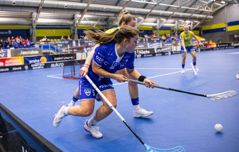 Šlágr extraligy mezi Chodovem a Ostravou. Foto: Matěj Pašek, www.florbalchodov.cz