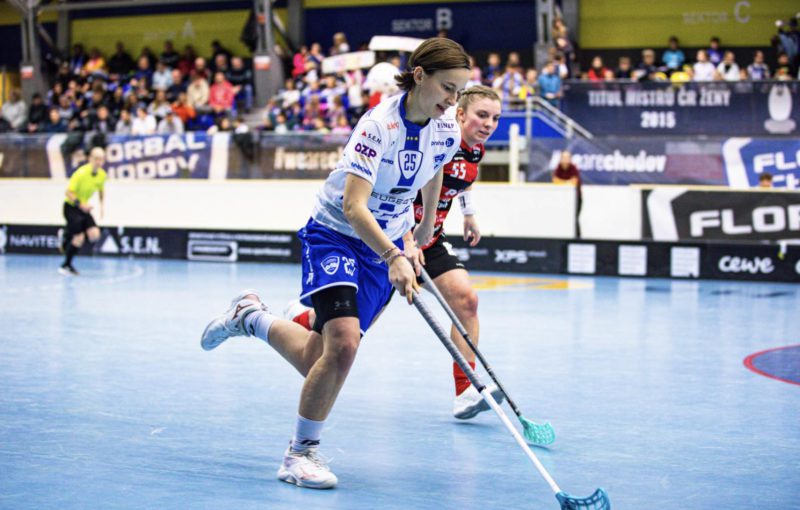 Lucie Baldreichová během zápasu proti Tatranu. Foto: Florbal Chodov