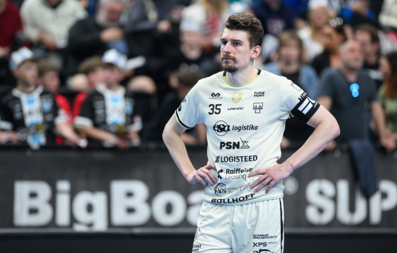 Zklamaný Marek Beneš po superfinále 2025. Foto: Martin Flousek, Český florbal