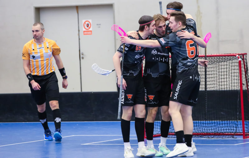 Úspěšná mladá formace Bulldogs. Foto: Florbal Vary