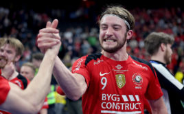 Filip Langer a jeho radost po švédském superfinále 2025. Foto: Per Wiklund, Svensk Innebandy