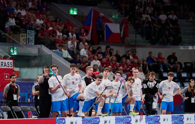 Česká reprezentace ve finále juniorského mistrovství světa, Foto: Matyáš Klápa, Český Florbal