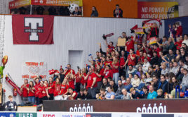 Fanoušci Tatranu při finále Poháru Českého florbalu. Foto: Matěj Pašek, Český florbal