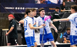 Radující se hráči Chodova. Foto: Florbal Chodov