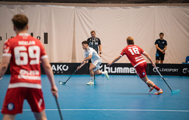 Momentka ze zápasu Hattricku s Pardubicemi. Foto: FBŠ Hummel Hattrick Brno