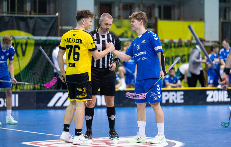 Začátek zápasu Vinohrad s Hattrickem. Foto: TJ Sokol Královské Vinohrady