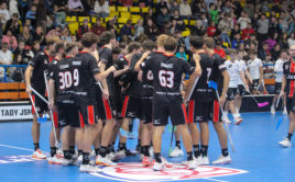 Hráčí Ústí po vstřelené brance. Foto: Florbal Ústí