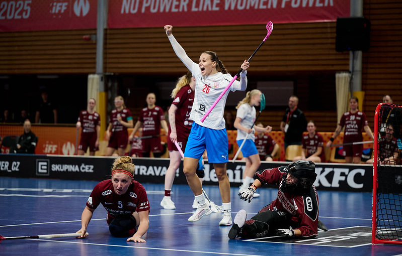 Barbora Husková slaví svůj první gól na šampionátu. Foto: Flickr IFF