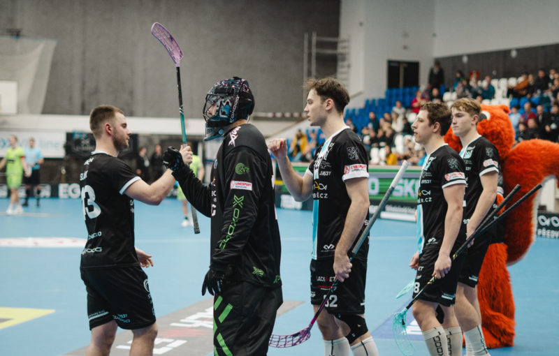 Hráči Boleslavi v zápase proti Vítkovicím, Foto: Předvýběr.cz Florbal MB