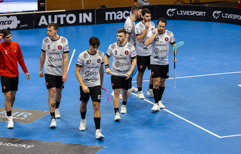 Hráči Sparty v zápase v Pardubicích, Foto: BA SOKOLI Pardubice